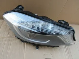 Mercedes-Benz A W176 Lampa przednia 1768202061