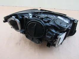 BMW 5 F10 F11 Lampa przednia 7203255