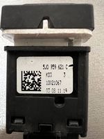 Skoda Roomster (5J) Przycisk / Przełącznik ogrzewania szyby przedniej / czołowej 5J0959621C