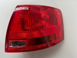 Audi A4 S4 B7 8E 8H Lampa tylna 8E9945096E