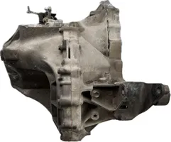 Toyota Avensis T250 Mechaninė 5 pavarų dėžė A6501033