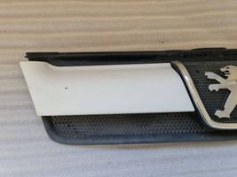 Peugeot Boxer Grille de calandre avant 1304703070