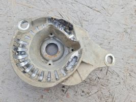 Volvo V70 Etuiskunvaimentimen kannake 8672095