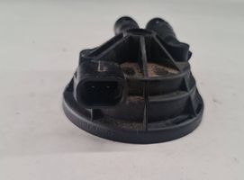 Volvo S40, V40 Boîtier de filtre à carburant 32RT0402