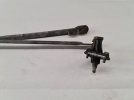 Volvo S40, V40 Front wiper linkage 