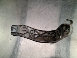 Audi A4 S4 B5 8D Supporto di montaggio del parafango 8E0821137