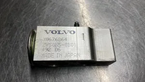 Volvo V70 Valvola ad espansione dell’aria condizionata (A/C) 30676364