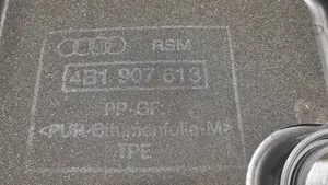 Audi A6 S6 C5 4B Pokrywa skrzynki bezpieczników 4B1907613