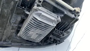 Mercedes-Benz E W212 Lampa przednia A2139069003KZ