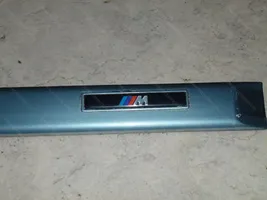 BMW 3 E36 Moulure de porte avant 51132256788