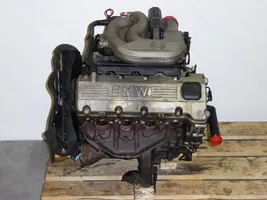 BMW 3 E36 Moteur 11001247607