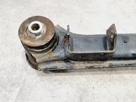 BMW 3 E30 Rama pomocnicza tylna 33311135456