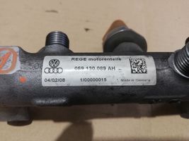 Audi A4 S4 B8 8K Listwa wtryskowa 059130089AH