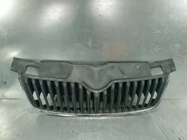 Skoda Fabia Mk2 (5J) Maskownica / Grill / Atrapa górna chłodnicy 5J0853668C