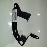 Nissan Micra Supporto di montaggio del parafango 63161AX000