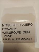 Mitsubishi Pajero Auton lattiamattosarja MZ313847