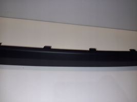 Hyundai Getz Moldura embellecedora de la barra del amortiguador trasero X866231C000