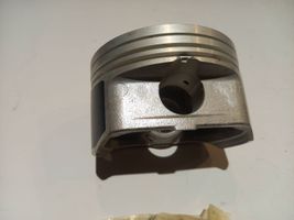 KIA Carens II Piston 2341025001