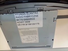 Hyundai Elantra Radio/CD/DVD/GPS-pääyksikkö 96170-3X600RA5