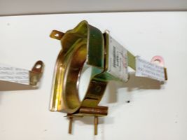 Mitsubishi L200 Halterung Kraftstofffilter 1770A018