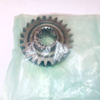 Suzuki Baleno EG Fifth/5th gear pinion 2435160B51