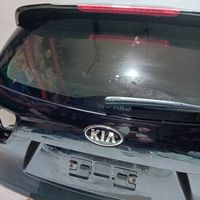 KIA Sorento Takaluukun/tavaratilan kansi 