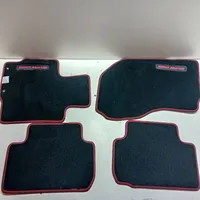 Mitsubishi Eclipse Cross Set di tappetini per auto MZ314997R