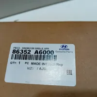 Hyundai i30 Grotelės viršutinės 86352A6000