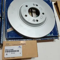 Hyundai ix35 Set dischi freno e pinze 517123K150