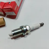 Honda Civic Spark plug 9807B-5617W