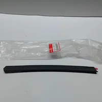 Honda CR-V Rubber seal rear door window/glass 73860-SWA-003