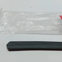 Honda CR-V Rubber seal rear door window/glass 73860-SWA-003