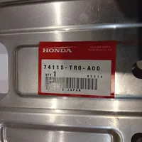 Honda Civic IX Moottorin alustan välipohjan roiskesuoja 74115-TR0-A00