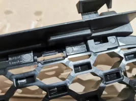 Jaguar F-Pace Kratka dolna zderzaka przedniego HK8M-17H750-A