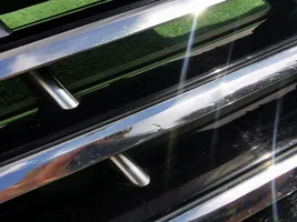Volkswagen PASSAT CC Griglia superiore del radiatore paraurti anteriore 3C8853653A