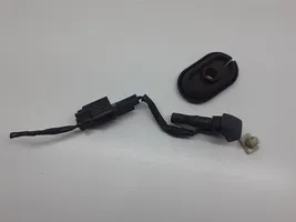 Volvo XC60 Windshield washer spray nozzle 