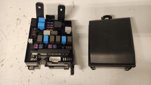 KIA Ceed Fuse box cover 91950-2S010