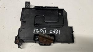 Hyundai i30 Vassoio scatola della batteria 37150-A5000