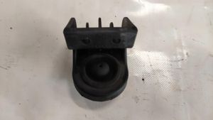 KIA Carens III Radiator mount bracket 