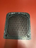 BMW X1 F48 F49 Subwoofer-bassoelementin etusäleikkö/lista 