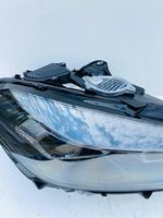 Mercedes-Benz G W461 463 Lampa przednia 8082628-04