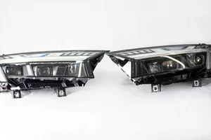 Audi SQ7 Lot de 2 lampes frontales / phare 6082512014