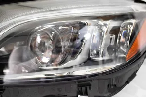 Mercedes-Benz C W205 Lot de 2 lampes frontales / phare A2059061906