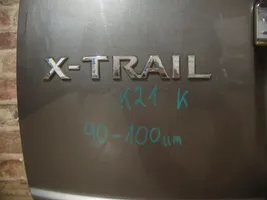 Nissan X-Trail T30 Couvercle de coffre 