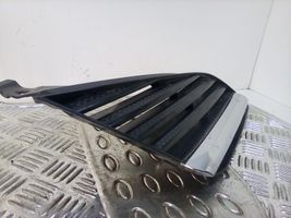 Nissan Primera Grille calandre supérieure de pare-chocs avant 62320AU300