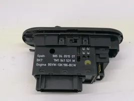 Volkswagen Sharan Interrupteur d’éclairage 98504051507