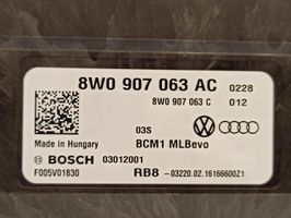 Audi A5 8T 8F Boîte à fusibles 8W0907063AC