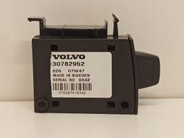 Volvo S70  V70  V70 XC Lecteur de carte 30782952