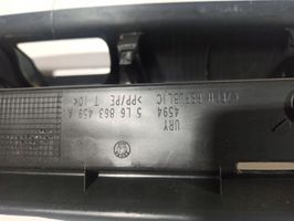 Skoda Yeti (5L) Panel osłony bagażnika 5L6863459A