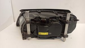 Volvo XC70 Lampa przednia 31353321